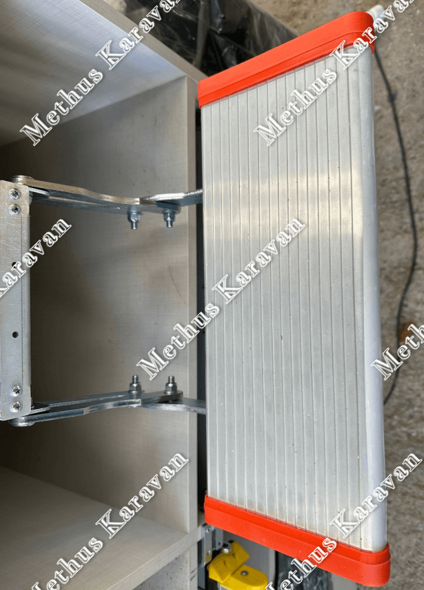 Univercal Alüminyum Manuel Basamak Turuncu 40x15 cm