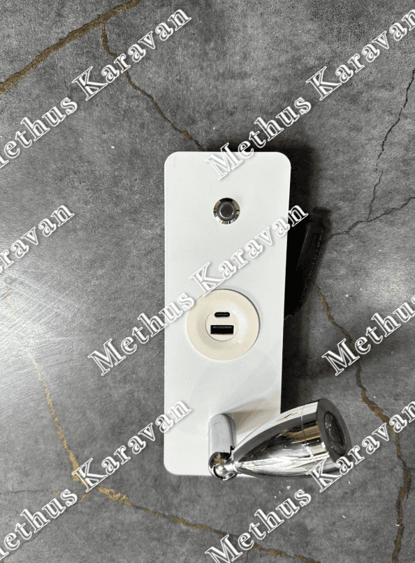 Methus Karavan USB'li Okuma Lambası 18x6,5x3 cm