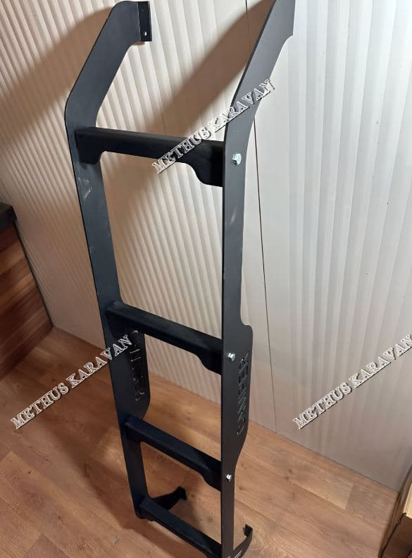 Öztürk Siyah Sabit Karavan Merdiveni 141 cm