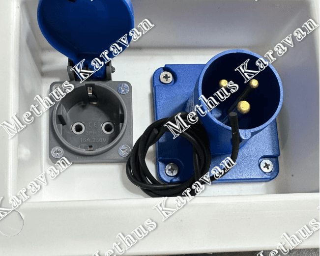 Methus Karavan Beyaz Dış Elektrik ve Priz Kutusu