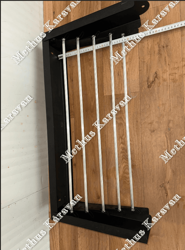 Öztürk Beyaz Çamaşır Askılığı 70x12