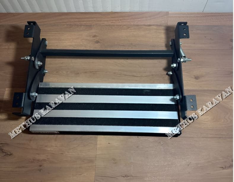 Öztürk Alüminyum Manuel Karavan Basamağı Siyah 40 cm
